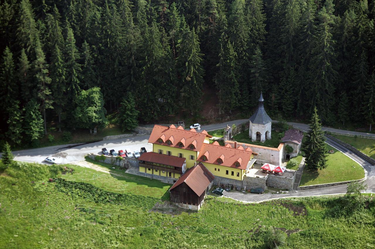 Hotel Studenec Rožmberk nad Vltavou Buitenkant foto